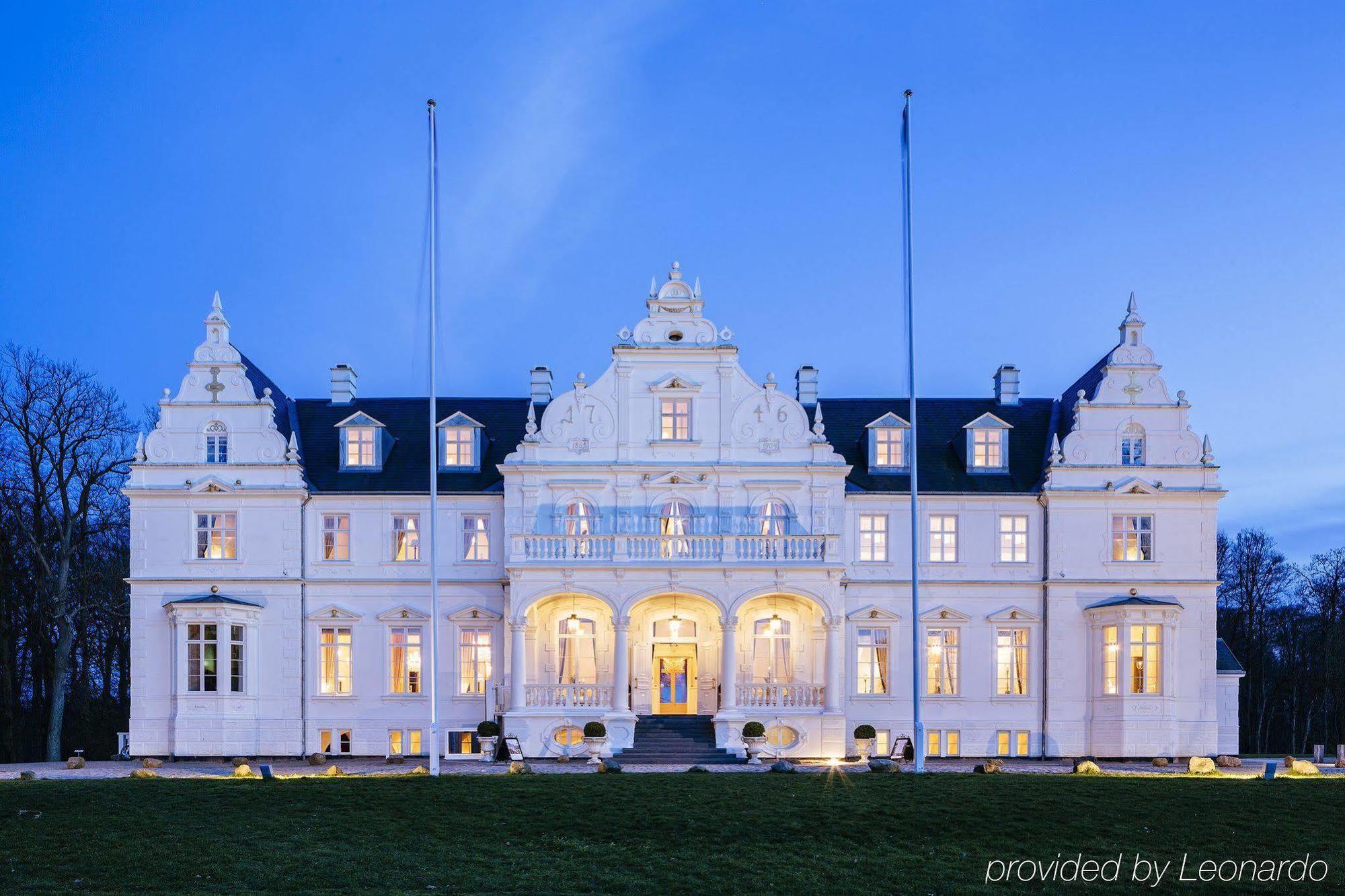 Отель Kokkedal Slot Copenhagen Хёрсхольм Экстерьер фото